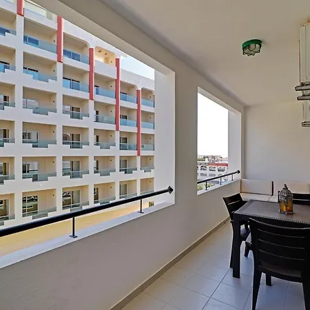 Armacao De Pera With Pool By Homing Apartment *